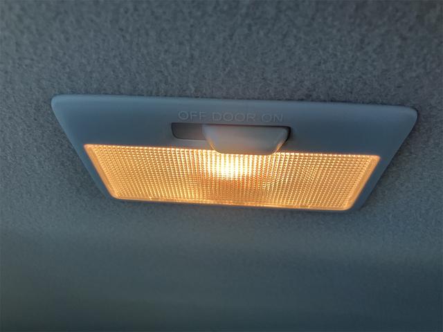 フロンクス ワンオーナー 禁煙車 6AT 全方位モニター オピュレントレッドパールメタリック/ブラック2トーンルーフ LODIO DRIVE 8M MONO(マッドブラック) タイヤマッドスターアジアルAT 205/60R/16(56枚目)