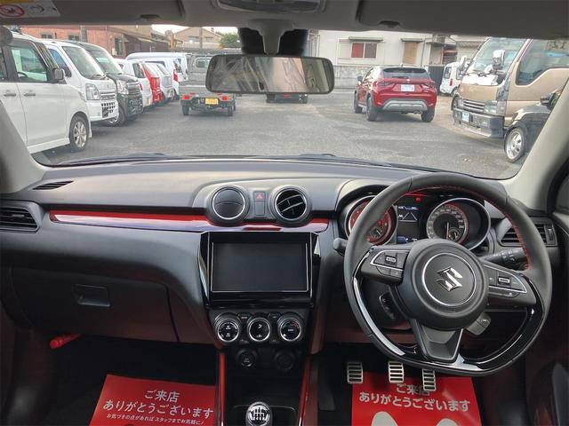 スイフトスポーツ ベースグレード 6F 4型・ 登録済未使用車・禁煙車 スーパーブラックパール 取扱説明書・保証書 クリアランスソナー オートクルーズコントロール レーンアシスト アルミホイール オートライト LEDヘッドランプ スマートキー(3枚目)