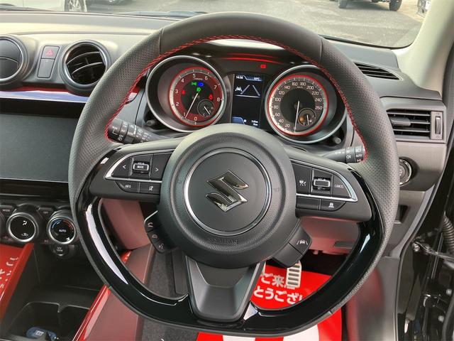 スイフトスポーツ ベースグレード 6F 4型・ 登録済未使用車・禁煙車 スーパーブラックパール 取扱説明書・保証書 クリアランスソナー オートクルーズコントロール レーンアシスト アルミホイール オートライト LEDヘッドランプ スマートキー(4枚目)