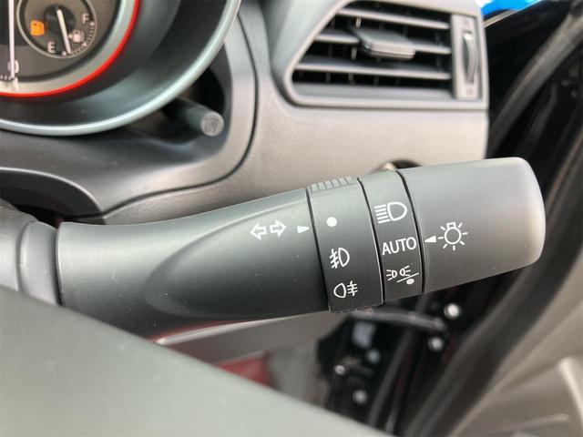 スイフトスポーツ ベースグレード 6F 4型・ 登録済未使用車・禁煙車 スーパーブラックパール 取扱説明書・保証書 クリアランスソナー オートクルーズコントロール レーンアシスト アルミホイール オートライト LEDヘッドランプ スマートキー(11枚目)