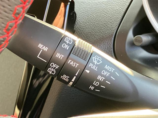 スイフトスポーツ ベースグレード 6F 4型・ 登録済未使用車・禁煙車 ピュアホワイトパール 取扱説明書・保証書 クリアランスソナー オートクルーズコントロール レーンアシスト アルミホイール オートライト LEDヘッドランプ スマートキー(5枚目)