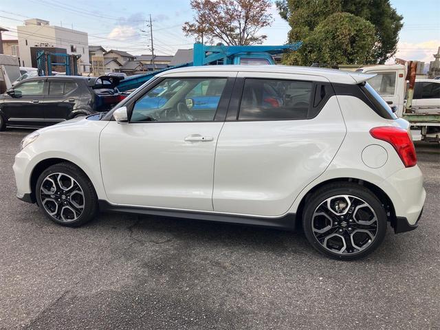 スイフトスポーツ ベースグレード 6F 4型・ 登録済未使用車・禁煙車 ピュアホワイトパール 取扱説明書・保証書 クリアランスソナー オートクルーズコントロール レーンアシスト アルミホイール オートライト LEDヘッドランプ スマートキー(16枚目)