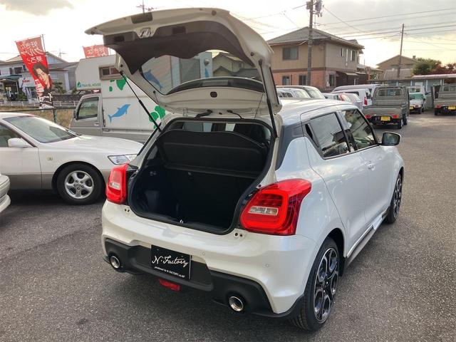 スイフトスポーツ ベースグレード 6F 4型・ 登録済未使用車・禁煙車 ピュアホワイトパール 取扱説明書・保証書 クリアランスソナー オートクルーズコントロール レーンアシスト アルミホイール オートライト LEDヘッドランプ スマートキー(53枚目)