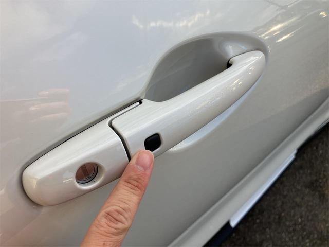 スイフトスポーツ ベースグレード 6F 4型・ 登録済未使用車・禁煙車 ピュアホワイトパール 取扱説明書・保証書 クリアランスソナー オートクルーズコントロール レーンアシスト アルミホイール オートライト LEDヘッドランプ スマートキー(57枚目)