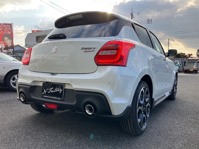 スイフトスポーツ ベースグレード 6F 4型・ 登録済未使用車・禁煙車 ピュアホワイトパール 取扱説明書・保証書 クリアランスソナー オートクルーズコントロール レーンアシスト アルミホイール オートライト LEDヘッドランプ スマートキー(75枚目)