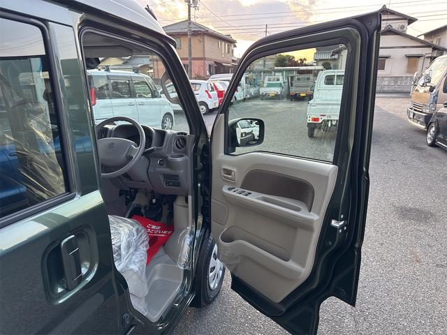エブリイ ＪＯＩＮターボ６型　届出済未使用車・禁煙車・　ＣＶＴ　２ＷＤ　クルーカーキーＭ　スズキセーフティサポート　クリアランスソナー　両側スライドドア・クローザー　スマートキー　アイドリングストップ　シートヒーター　オートライト　ＬＥＤヘッドランプ（41枚目）