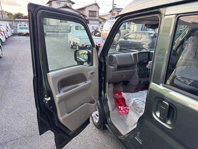 エブリイ ＪＯＩＮターボ６型　届出済未使用車・禁煙車・　ＣＶＴ　２ＷＤ　クルーカーキーＭ　スズキセーフティサポート　クリアランスソナー　両側スライドドア・クローザー　スマートキー　アイドリングストップ　シートヒーター　オートライト　ＬＥＤヘッドランプ（68枚目）
