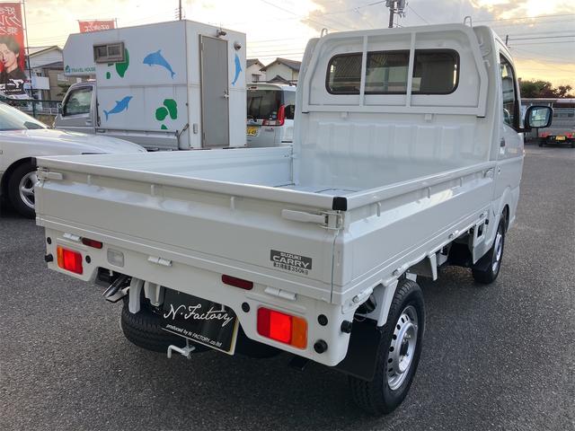 キャリイトラック KCエアコン・パワステ 届出済未使用車・禁煙車・ 7型 2WD 5F ホワイト(26U)スズキセーフティサポート パワーウィンドウ 衝突被害軽減システム クリアランスソナー レーンアシスト アイドリングストップ オートライト 三方開(18枚目)