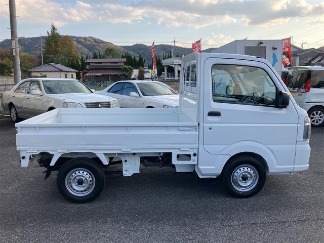 キャリイトラック KCエアコン・パワステ 届出済未使用車・禁煙車・ 7型 2WD 5F ホワイト(26U)スズキセーフティサポート パワーウィンドウ 衝突被害軽減システム クリアランスソナー レーンアシスト アイドリングストップ オートライト 三方開(23枚目)