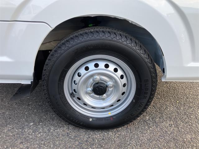 キャリイトラック KCエアコン・パワステ 届出済未使用車・禁煙車・ 7型 2WD 5F ホワイト(26U)スズキセーフティサポート パワーウィンドウ 衝突被害軽減システム クリアランスソナー レーンアシスト アイドリングストップ オートライト 三方開(24枚目)
