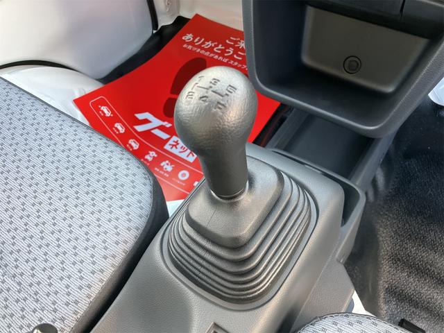 キャリイトラック KCエアコン・パワステ 届出済未使用車・禁煙車・ 7型 2WD 5F ホワイト(26U)スズキセーフティサポート パワーウィンドウ 衝突被害軽減システム クリアランスソナー レーンアシスト アイドリングストップ オートライト 三方開(45枚目)