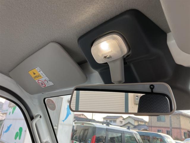 キャリイトラック KCエアコン・パワステ 届出済未使用車・禁煙車・ 7型 2WD 5F ホワイト(26U)スズキセーフティサポート パワーウィンドウ 衝突被害軽減システム クリアランスソナー レーンアシスト アイドリングストップ オートライト 三方開(51枚目)