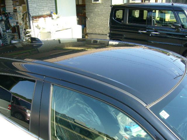 フロンクス ベースグレード　純正９インチナビ　全方位モニター　ＬＥＤヘッド　純正アルミ　衝突軽減ブレーキ　スマートキー　ハーフレザー　シートヒーター　パドルシフト　クルコン　ＥＴＣ　ワイヤレス充電器　ＵＳＢ　Ｂｌｕｅｔｏｏｔｈ（17枚目）