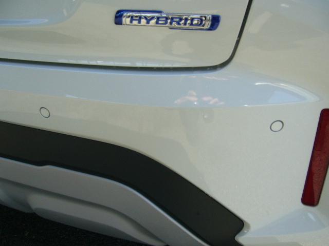 フロンクス ベースグレード　純正９インチナビ　全方位モニター　ＬＥＤヘッド　純正アルミ　衝突軽減ブレーキ　スマートキー　ハーフレザー　シートヒーター　パドルシフト　クルコン　ＥＴＣ　ワイヤレス充電器　ＵＳＢ　Ｂｌｕｅｔｏｏｔｈ（18枚目）