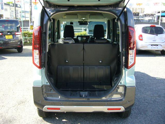 スペーシアギア ハイブリッドXZ ターボ 4WD 純正9インチナビ 全方位カメラ LEDヘッドライト 両側パワースライドドア 衝突軽減 スマートキー ステアリング&シートヒーター クルコン 前後ドラレコ ETC USB Bluetooth(12枚目)