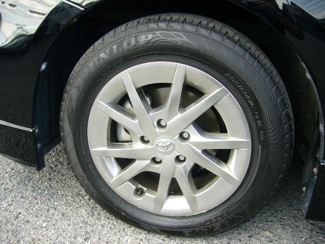 プリウスアルファ Ｓ　チューン　ブラック　７人乗り　３列シート　ＬＥＤヘッド　純正フルセグＳＤナビ　バックカメラ　純正アルミ　プッシュスタート　スマートキー　オートＡＣ　プライバシーガラス　ＥＴＣ　Ｂｌｕｅｔｏｏｔｈ　ＤＶＤ再生　ワンオーナー（14枚目）