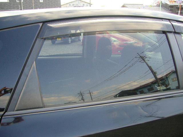 プリウスアルファ Ｓ　チューン　ブラック　７人乗り　３列シート　ＬＥＤヘッド　純正フルセグＳＤナビ　バックカメラ　純正アルミ　プッシュスタート　スマートキー　オートＡＣ　プライバシーガラス　ＥＴＣ　Ｂｌｕｅｔｏｏｔｈ　ＤＶＤ再生　ワンオーナー（15枚目）