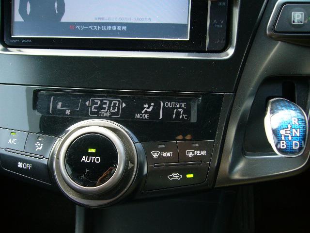 プリウスアルファ Ｓ　チューン　ブラック　７人乗り　３列シート　ＬＥＤヘッド　純正フルセグＳＤナビ　バックカメラ　純正アルミ　プッシュスタート　スマートキー　オートＡＣ　プライバシーガラス　ＥＴＣ　Ｂｌｕｅｔｏｏｔｈ　ＤＶＤ再生　ワンオーナー（22枚目）