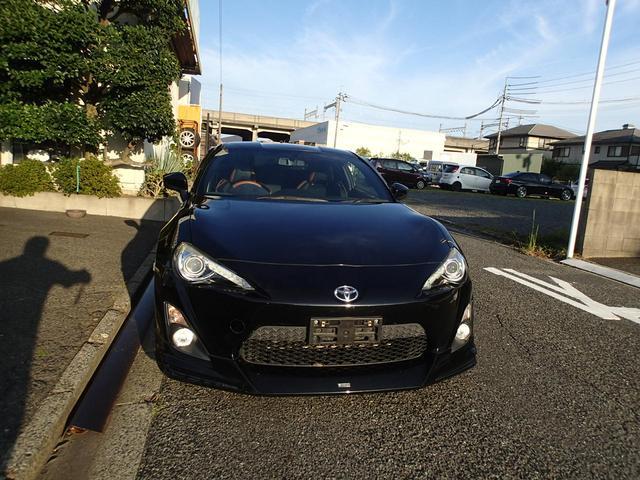 ８６ ＧＴリミテッド　６速ミッション　モデリスタエアロ　純正リアスポ　エンケイ１８アルミ　カロッツエリアオーディオディスプレー　ＣＤ　バックカメラ　オートクルーズ　ＨＩＤライト　フロントシートヒーター（13枚目）