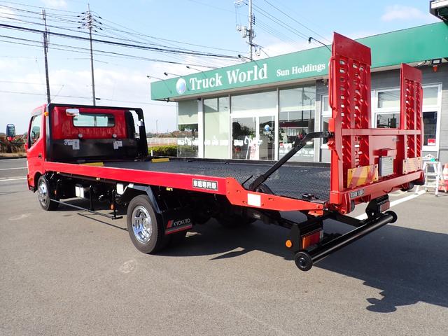 デュトロ キャリアカー（積載車・３ｔ積）　１８０馬力　令和１年式　極東　極東フラトップＺＥＲＯ（フルフラット型）　ハイグレード　油圧オートテールゲート　油圧ウインチ　ラジコン　電動パーキング　ナビ・ＴＶ（フルセグ）　Ｓミラー格納式　Ｓマーカーランプ　フォグランプ　ＥＴＣ（8枚目）