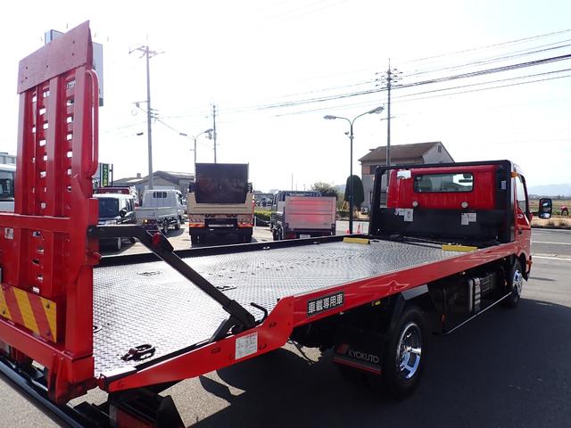 デュトロ キャリアカー（積載車・３ｔ積）　１８０馬力　令和１年式　極東　極東フラトップＺＥＲＯ（フルフラット型）　ハイグレード　油圧オートテールゲート　油圧ウインチ　ラジコン　電動パーキング　ナビ・ＴＶ（フルセグ）　Ｓミラー格納式　Ｓマーカーランプ　フォグランプ　ＥＴＣ（23枚目）