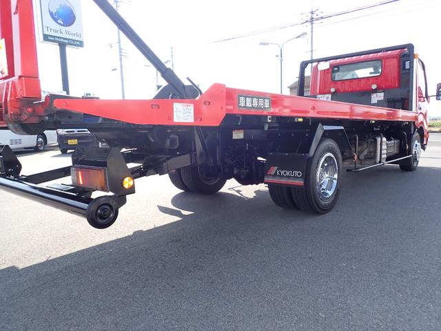 デュトロ キャリアカー（積載車・３ｔ積）　１８０馬力　令和１年式　極東　極東フラトップＺＥＲＯ（フルフラット型）　ハイグレード　油圧オートテールゲート　油圧ウインチ　ラジコン　電動パーキング　ナビ・ＴＶ（フルセグ）　Ｓミラー格納式　Ｓマーカーランプ　フォグランプ　ＥＴＣ（24枚目）