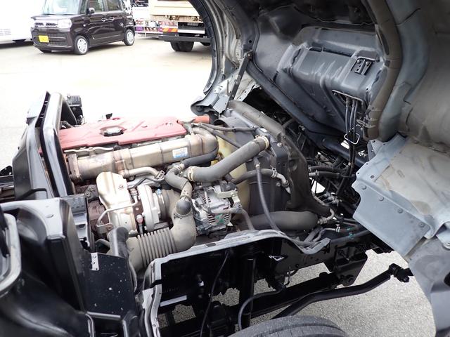 デュトロ キャリアカー（積載車・３ｔ積）　１８０馬力　令和１年式　極東　極東フラトップＺＥＲＯ（フルフラット型）　ハイグレード　油圧オートテールゲート　油圧ウインチ　ラジコン　電動パーキング　ナビ・ＴＶ（フルセグ）　Ｓミラー格納式　Ｓマーカーランプ　フォグランプ　ＥＴＣ（49枚目）