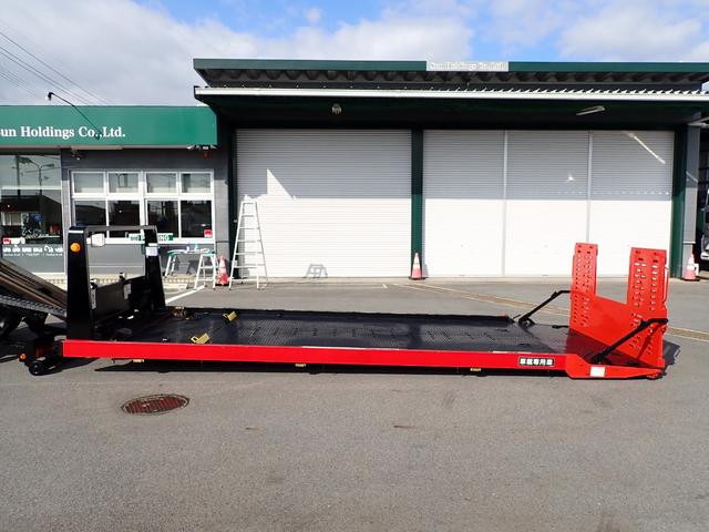 デュトロ キャリアカー（積載車・３ｔ積）　１８０馬力　令和１年式　極東　極東フラトップＺＥＲＯ（フルフラット型）　ハイグレード　油圧オートテールゲート　油圧ウインチ　ラジコン　電動パーキング　ナビ・ＴＶ（フルセグ）　Ｓミラー格納式　Ｓマーカーランプ　フォグランプ　ＥＴＣ（56枚目）