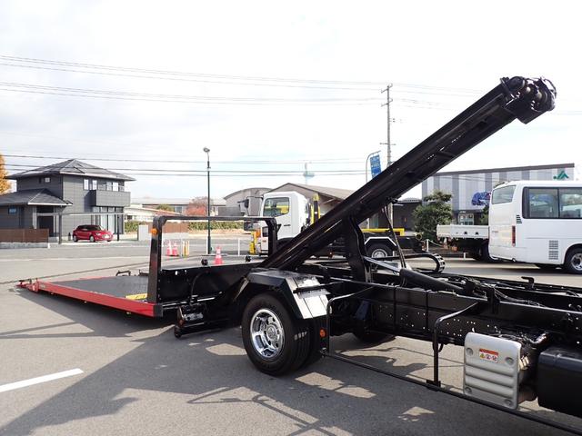 デュトロ キャリアカー（積載車・３ｔ積）　１８０馬力　令和１年式　極東　極東フラトップＺＥＲＯ（フルフラット型）　ハイグレード　油圧オートテールゲート　油圧ウインチ　ラジコン　電動パーキング　ナビ・ＴＶ（フルセグ）　Ｓミラー格納式　Ｓマーカーランプ　フォグランプ　ＥＴＣ（57枚目）