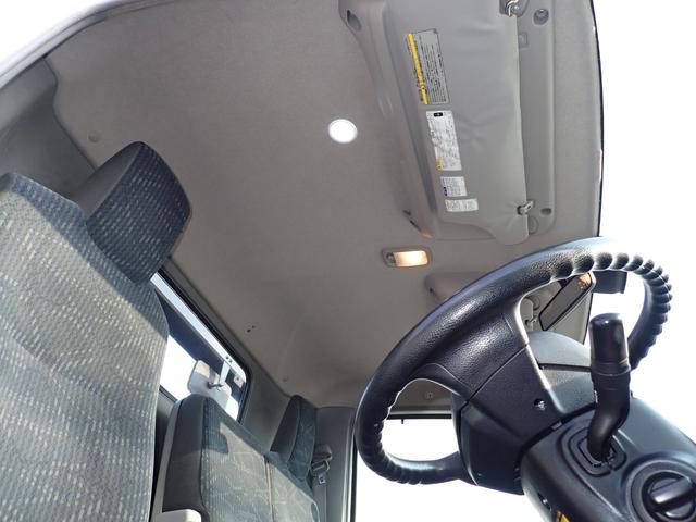 デュトロ キャリアカー（積載車・３ｔ積）　１８０馬力　令和１年式　極東　極東フラトップＺＥＲＯ（フルフラット型）　ハイグレード　油圧オートテールゲート　油圧ウインチ　ラジコン　電動パーキング　ナビ・ＴＶ（フルセグ）　Ｓミラー格納式　Ｓマーカーランプ　フォグランプ　ＥＴＣ（64枚目）