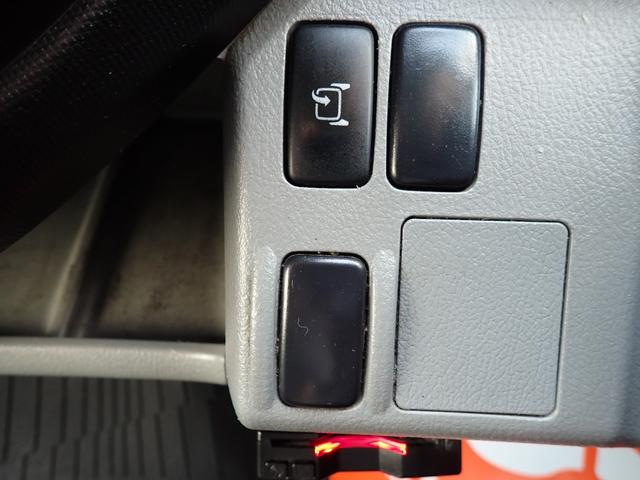 デュトロ キャリアカー（積載車・３ｔ積）　１８０馬力　令和１年式　極東　極東フラトップＺＥＲＯ（フルフラット型）　ハイグレード　油圧オートテールゲート　油圧ウインチ　ラジコン　電動パーキング　ナビ・ＴＶ（フルセグ）　Ｓミラー格納式　Ｓマーカーランプ　フォグランプ　ＥＴＣ（76枚目）