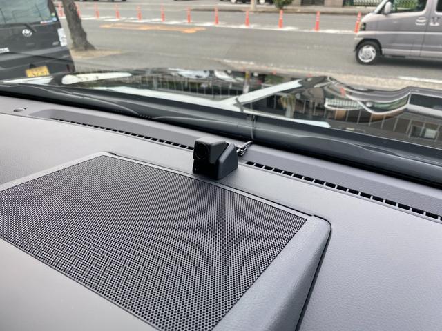 TX Lパッケージ マットブラックエディション ワンオーナー 禁煙車 サンルーフ 9インチディスプレイオーディオ ドライブレコーダー 室内カメラ ブラインドスポットモニター 専用18インチAW マットブラック塗装(16枚目)