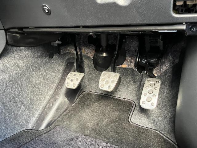 ＧＲヤリス ＲＺ　ハイパフォーマンス　ＧＲエアロ　マフラー　安全予防パッケージ　コンフォートパッケージ　６速ＭＴ　カラードキャリパー　ＪＢＬサウンド　シートヒーター　ハンドルヒーター　前後ドラレコ（33枚目）