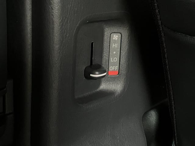 ハイエースバン スーパーGL ダークプライムII パノラミックビューモニター デジタルインナーミラー KENWOOD8インチナビ ベットキット カロッツェリアスピーカー クルーズコントロール 両側パワースライドドア TVキャンセラー(52枚目)