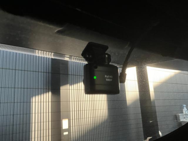 ヤリスクロス ハイブリッドＺ　８インチディスプレイ　パワーバックドア　デジタルインナーミラー　アダプティブハイビーム　パワシート　ハンドルヒーター　ＴＶキット　１５００Ｗコンセント　リアガラスフィルム（17枚目）