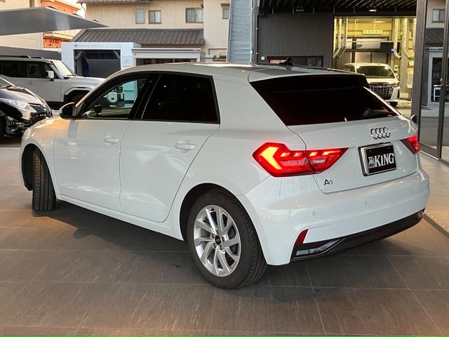 A1スポーツバック 25TFSI ワンオーナー ナビゲーションパッケージ コンビニエンス&アシスタンスPKG アドバンストキー リアビューカメラ シートヒーター ハイビームアシスト 前後ドラレコ ガラスフィルム(3枚目)