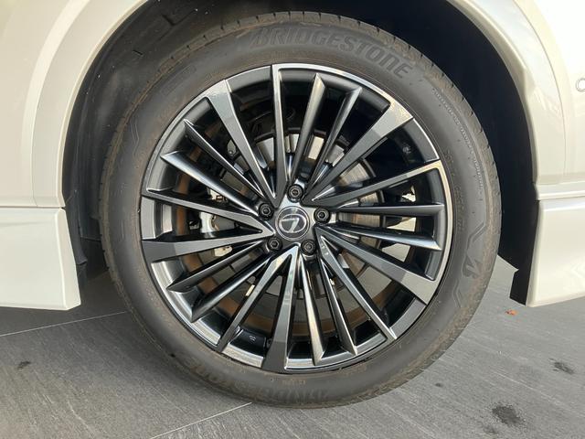 ＲＸ ＲＸ３５０ｈ　バージョンＬ　ワンオーナー　モデリスタフル　パノラマルーフ　デジタルインナーミラー　アドバンスドパーク　前後ドラレコ　３眼ＬＥＤ　パノラミックビュー　後席シートエアコン（7枚目）