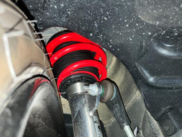 MINI ジョンクーパーワークス ジョンクーパーワークストリム 車高調 17インチアロイホイール 360°カメラ 有機ELディスプレイ ハーマンカードンサウンド ドライブレコーダー 専用マフラー 専用ブレーキ ドライバーアシスタンス(6枚目)