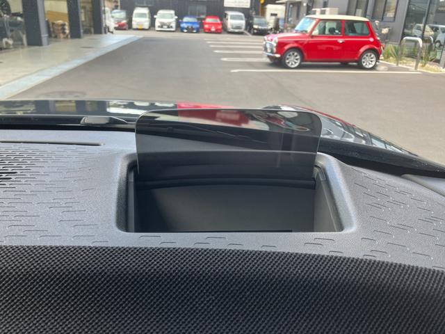 MINI ジョンクーパーワークス ジョンクーパーワークストリム 車高調 17インチアロイホイール 360°カメラ 有機ELディスプレイ ハーマンカードンサウンド ドライブレコーダー 専用マフラー 専用ブレーキ ドライバーアシスタンス(24枚目)