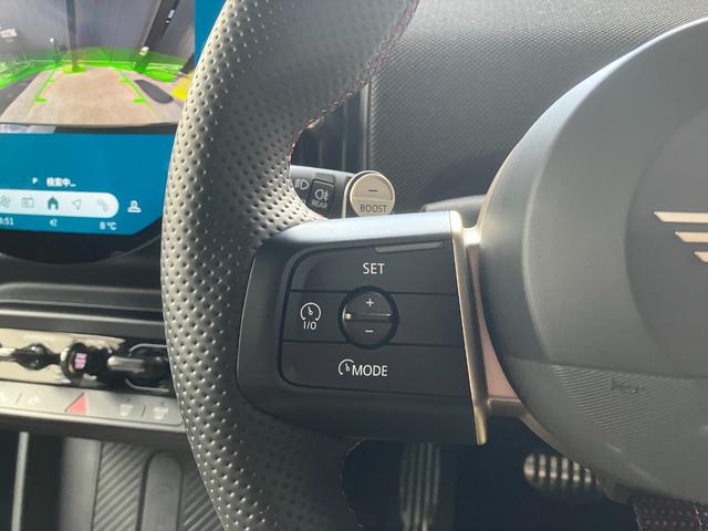 MINI ジョンクーパーワークス ジョンクーパーワークストリム 車高調 17インチアロイホイール 360°カメラ 有機ELディスプレイ ハーマンカードンサウンド ドライブレコーダー 専用マフラー 専用ブレーキ ドライバーアシスタンス(48枚目)