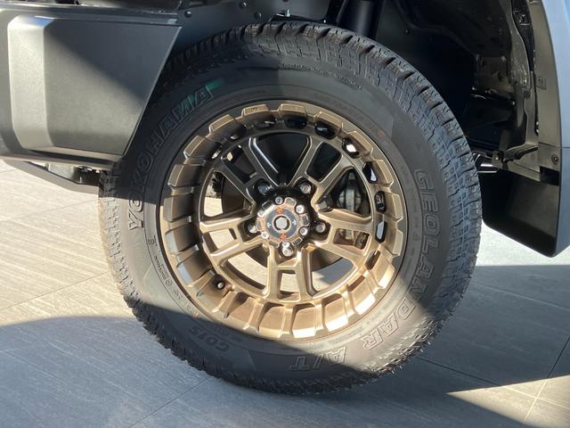 ランドクルーザー７０ ＡＸ　ワンオーナー　ＪＡＯＳフロントバンパー　モデリスタＡＷ　ＪＡＯＳラックキット　純正ナビ　バックモニター　純正ドラレコ　ＪＡＯＳアンダーカバー　リアガラスフィルム（5枚目）