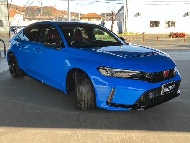 シビック タイプＲ　登録済未使用車　レーシングブルーパール　ＬＥＤヘッドライト　１９インチＡＷ　６速ＭＴ　ホンダセンシング　ＣＯＮＮＥＣＴディスプレー　バックモニター　ＥＴＣ２．０　レーダークルーズ　ＨｏｎｄａＬｏｇＲ（49枚目）