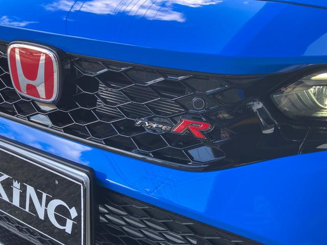 シビック タイプＲ　登録済未使用車　レーシングブルーパール　ＬＥＤヘッドライト　１９インチＡＷ　６速ＭＴ　ホンダセンシング　ＣＯＮＮＥＣＴディスプレー　バックモニター　ＥＴＣ２．０　レーダークルーズ　ＨｏｎｄａＬｏｇＲ（54枚目）