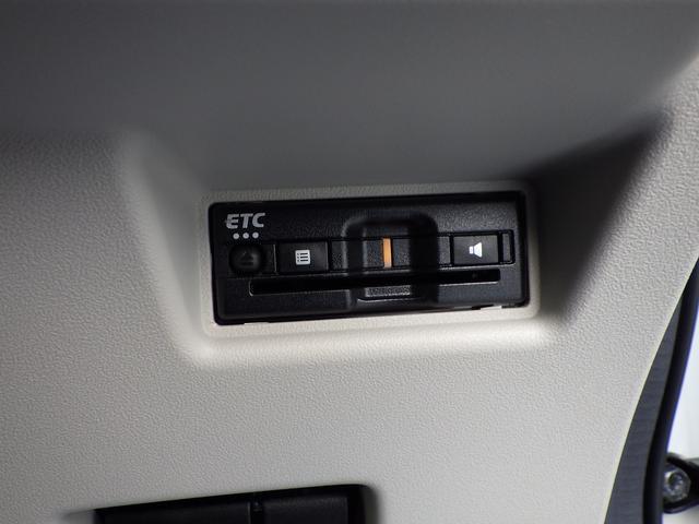 スイフト １．２ＸＧ　８インチナビ　ドライブレコーダー　ＥＴＣ　ＡＣＣ　デュアルセンサーブレーキサポートＩＩ　オートライト　プッシュスタート　シートヒーター　スズキセーフティーサポート　衝突被害軽減システム　横滑り防止機能　パーキングセンサー（前後）　Ｂｌｕｅｔｏｏｔｈ（16枚目）