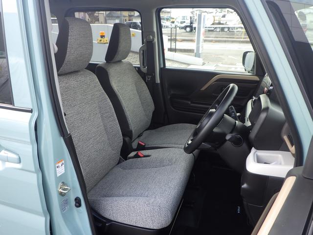 スペーシア ＨＹＢＲＩＤ　Ｇ　９インチナビ　マット　両側手動スライドドア　全方位カメラ　ＬＥＤ　オートライト　ハイビームアシスト　ＤＳＢＳＩＩ　パーキングセンサー（フロント・リヤ）　ステアリングスイッチ　プッシュスタート式エンジン　キーレス　スズキコネクト（10枚目）