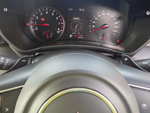 �`�s�Ԃł��l�s�Ԃ̂悤�ȗՏꊴ�̂��鑖������y���݂���������u�p�h���V�t�g�v�t���ł��B�n���h���̍��E�ɕt���Ă���̂ő��삪���₷���ł�