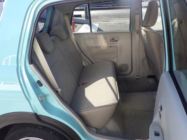 �x�[�W�������ŏ_�炩�Ȉ�ۂ�^���Ă���܂��B�������V�[�g�͑O��ړ����ł��܂���B