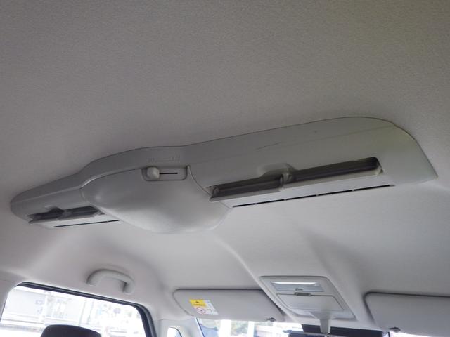 �O�Ȃƌ�Ȃ̉��x�������Ȃ�����u�X�����T�[�L�����[�^�[�v�t���ł��B�O�Ȃ���o�Ă���G�A�R���̕����ԓ��S�̂ɍs���ʂ�悤�ɏz�̕��𑗂��Ă���܂��B