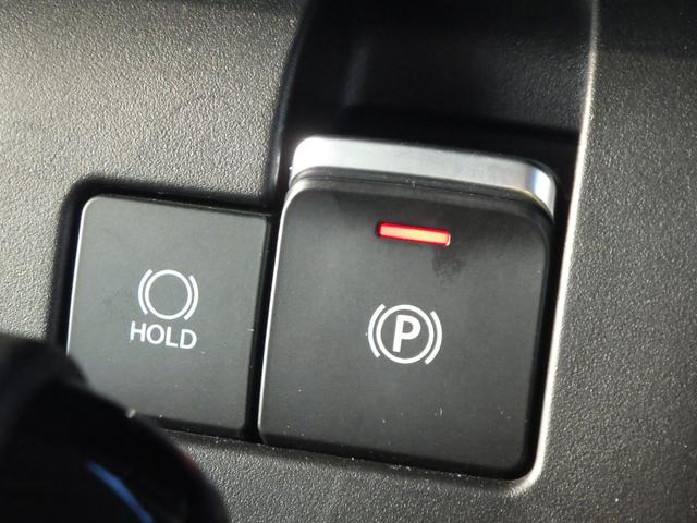 �d�q�p�[�L���O�𓋍ڂ��Ă���܂��B�ݒ�ɂ���ăV�t�g�A���Ŏ����I�Ƀp�[�L���O���������܂��B