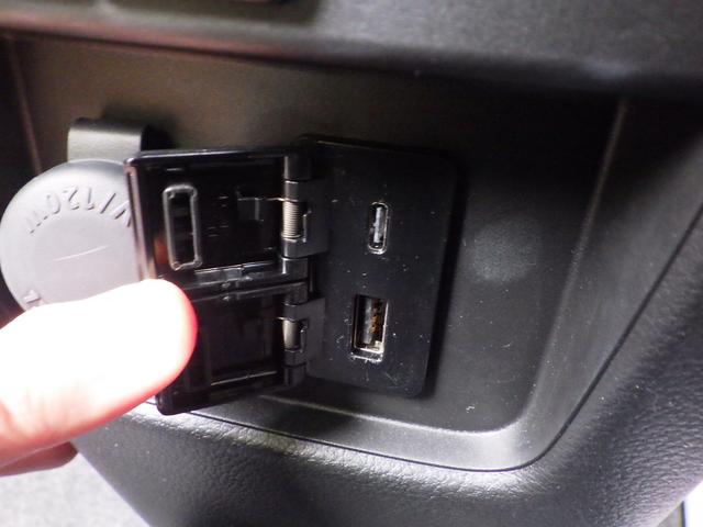 ハスラー ＨＹＢＲＩＤ　Ｘ　３型　オーディオレス　リヤセンサー　ＬＥＤヘッドライト・オートライト・ＡＣＣ・プッシュスタート式エンジン・シートヒーター（運転席・助手席）・ＵＳＢ電源ソケット・パーソナルテーブル（18枚目）